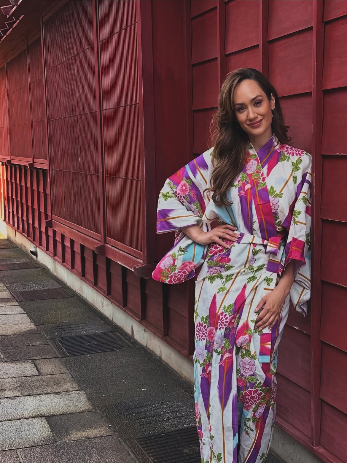 Sasa Schwarzjirg begeistert mit einem außergewöhnlichen Look bei der Premiere von «Madama Butterfly»