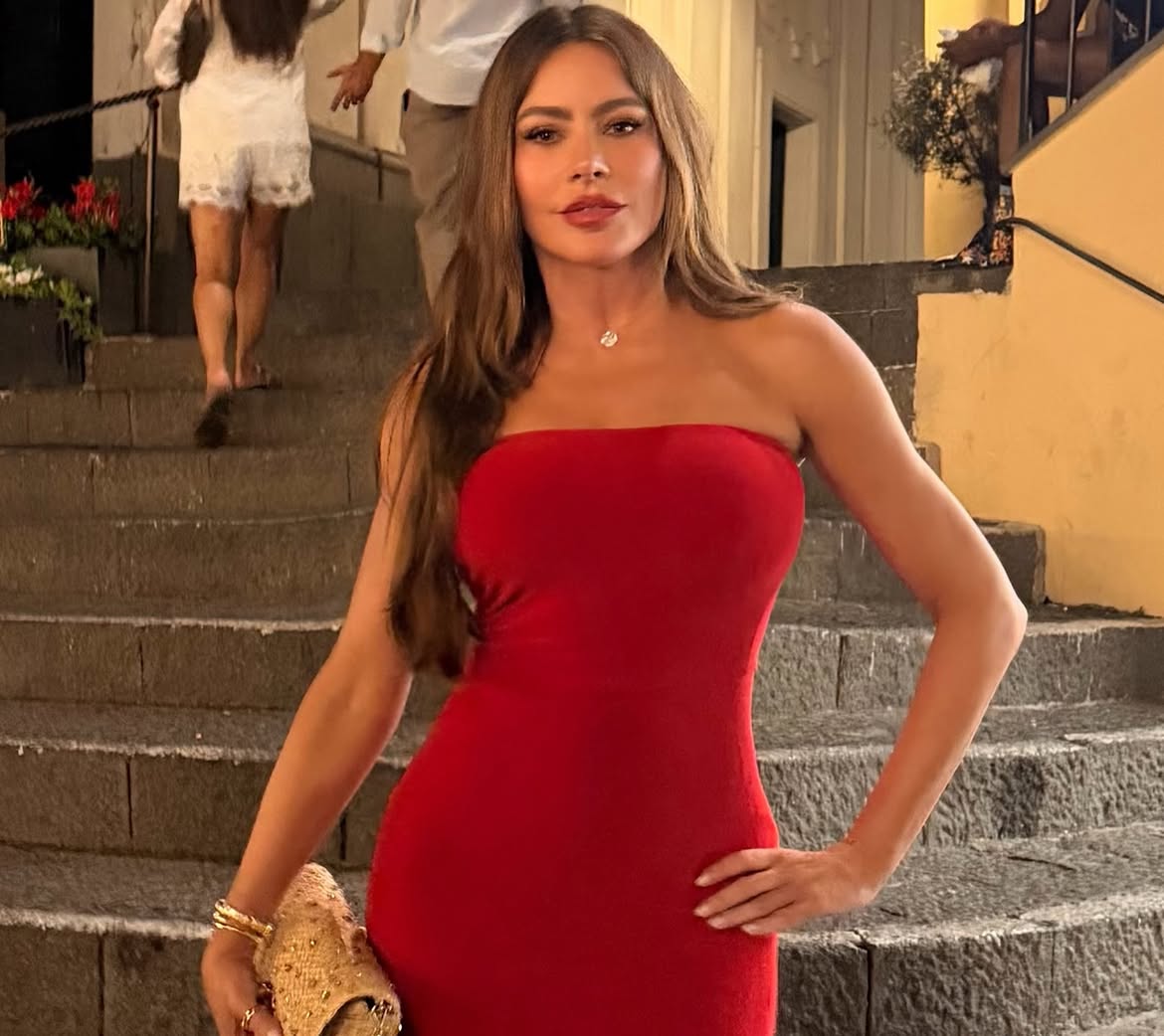 Sof&iacute;a Vergara zeigt, wie sie ihren 54. Geburtstag gefeiert hat