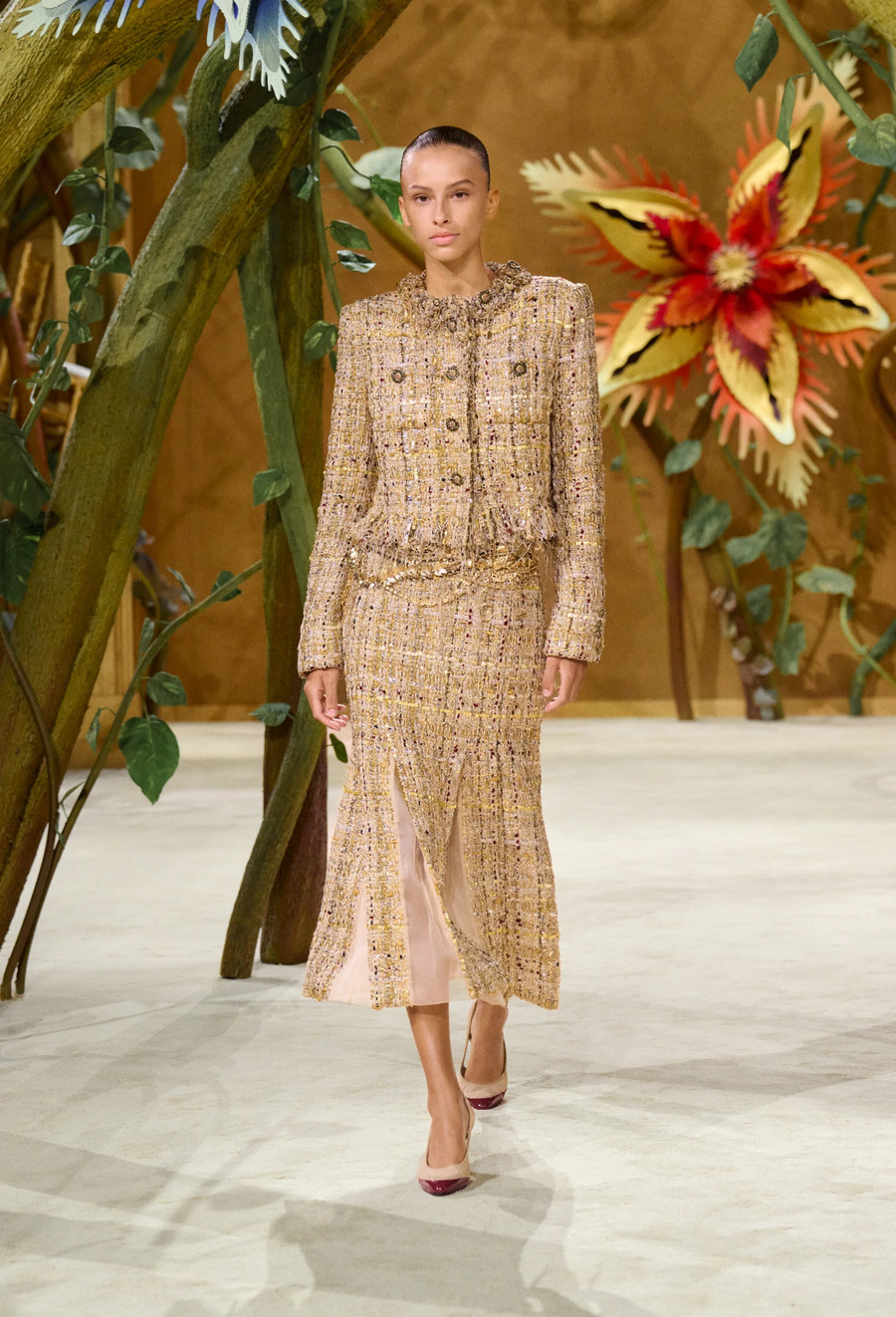 M&auml;rchenhafter Garten und die Archive von Chanel: Matthieu Blazy pr&auml;sentiert neue Haute-Couture-Kollektion