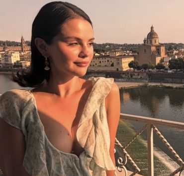 Selena Gomez zeigt, wie sie ihren 34. Geburtstag gefeiert hat