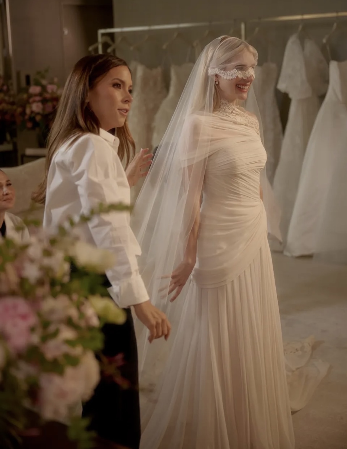 Emma Roberts hat geheiratet: Wir werfen einen Blick auf das Brautkleid der Schauspielerin