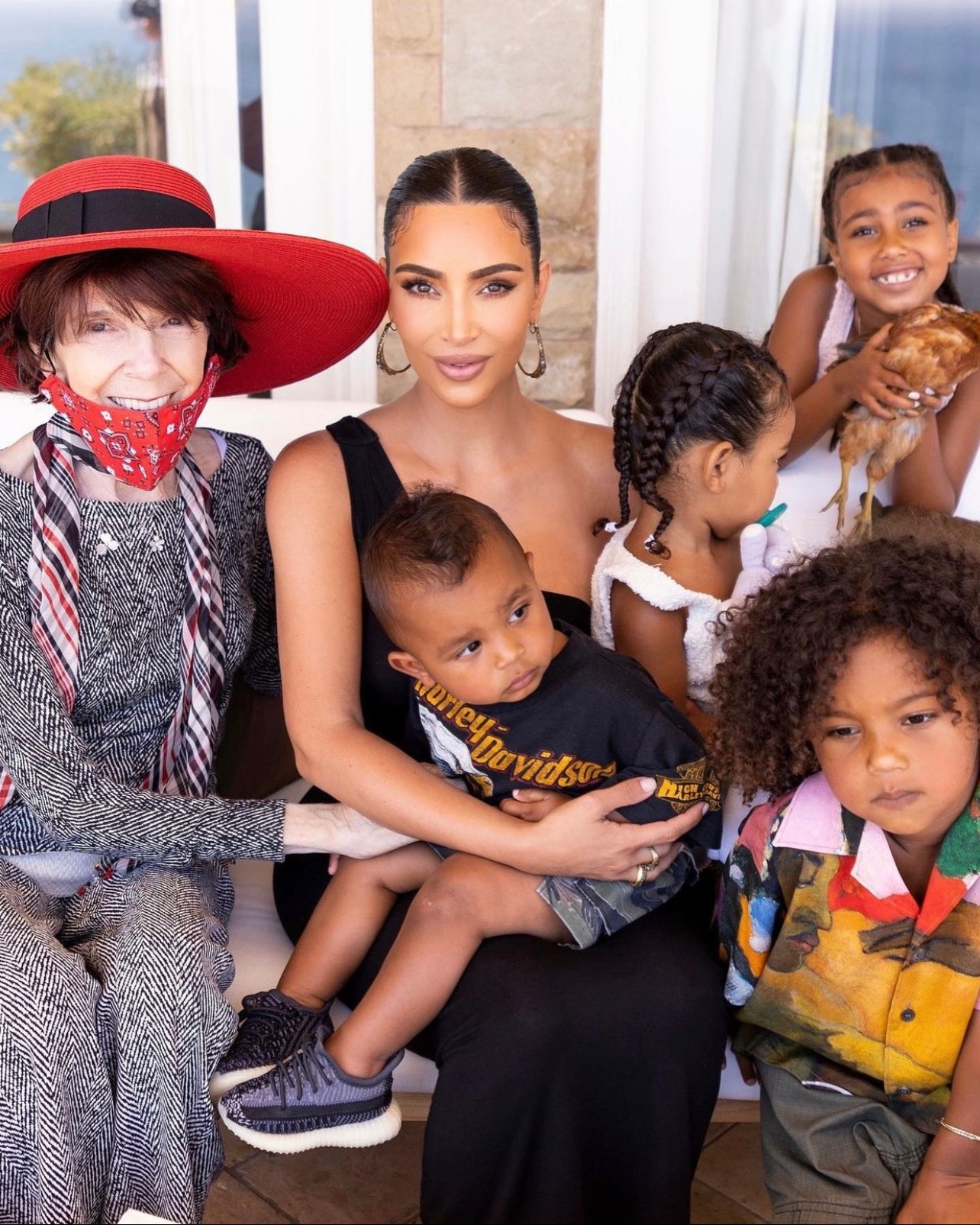 &laquo;Sie hat mich gelehrt, stark zu sein&raquo;: Kim Kardashian nimmt Abschied von ihrer Gro&szlig;mutter