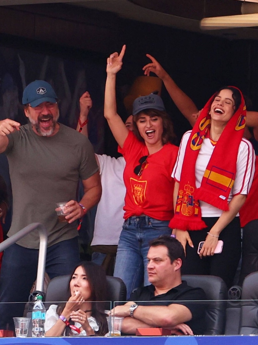 Leidenschaftliche Fans: Penélope Cruz und Rosalía gemeinsam beim Fußballspiel