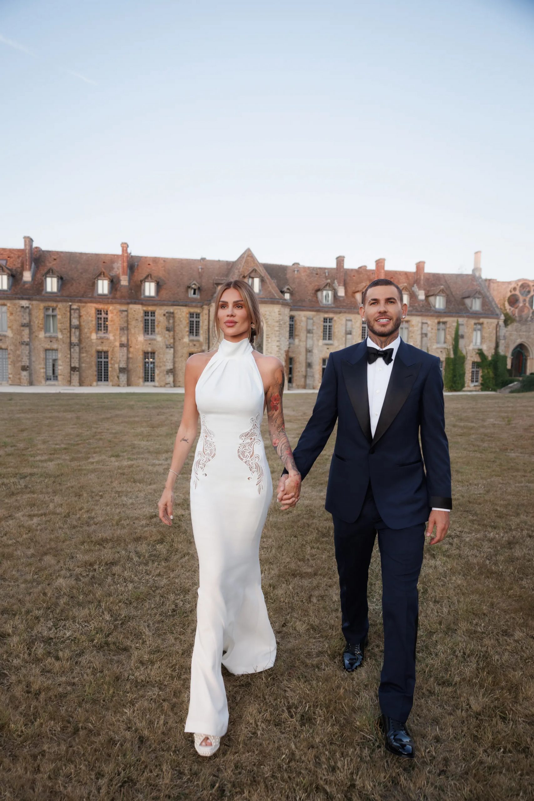 Fußballstar Lucas Hernández hat geheiratet: die schönsten Aufnahmen der prachtvollen Hochzeit
