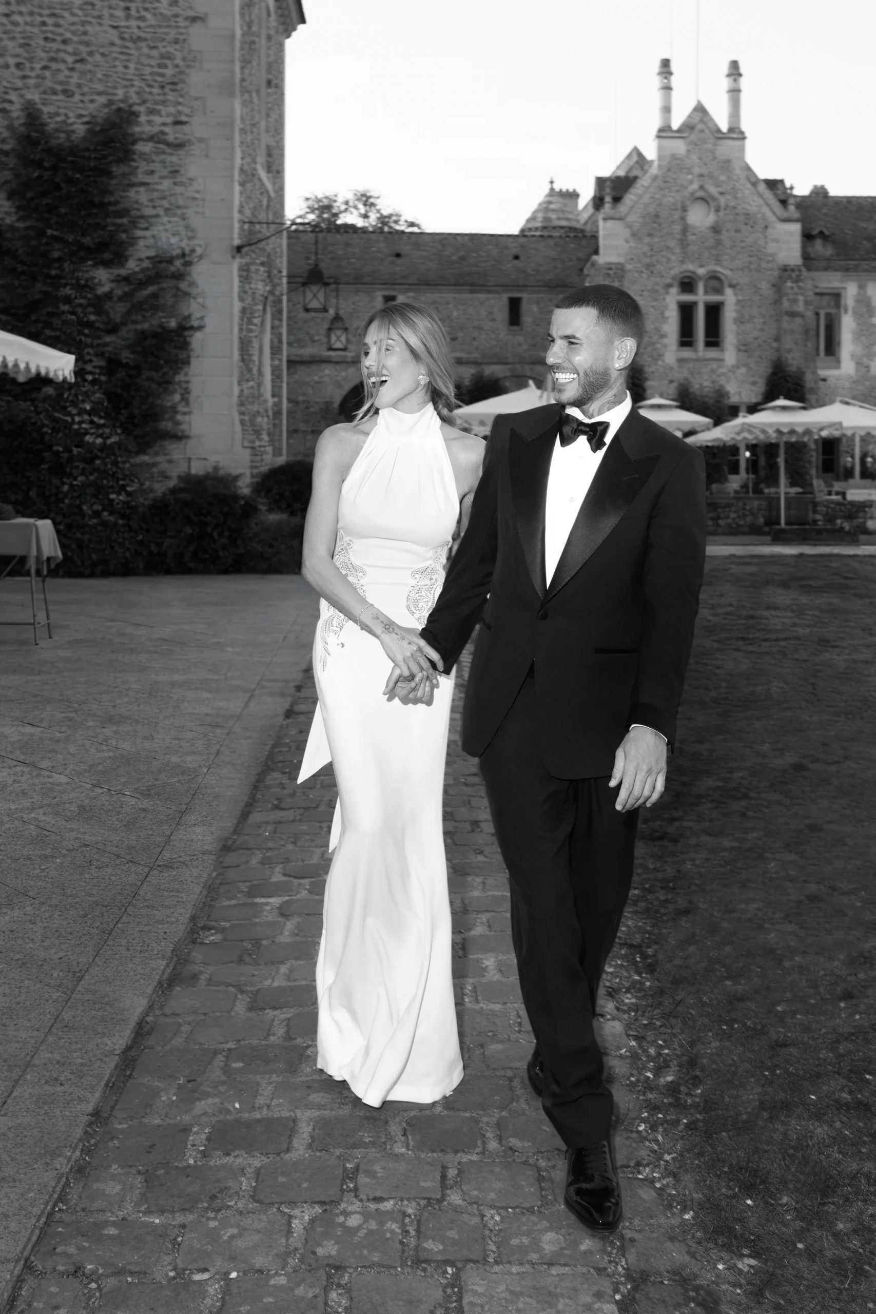Fußballstar Lucas Hernández hat geheiratet: die schönsten Aufnahmen der prachtvollen Hochzeit