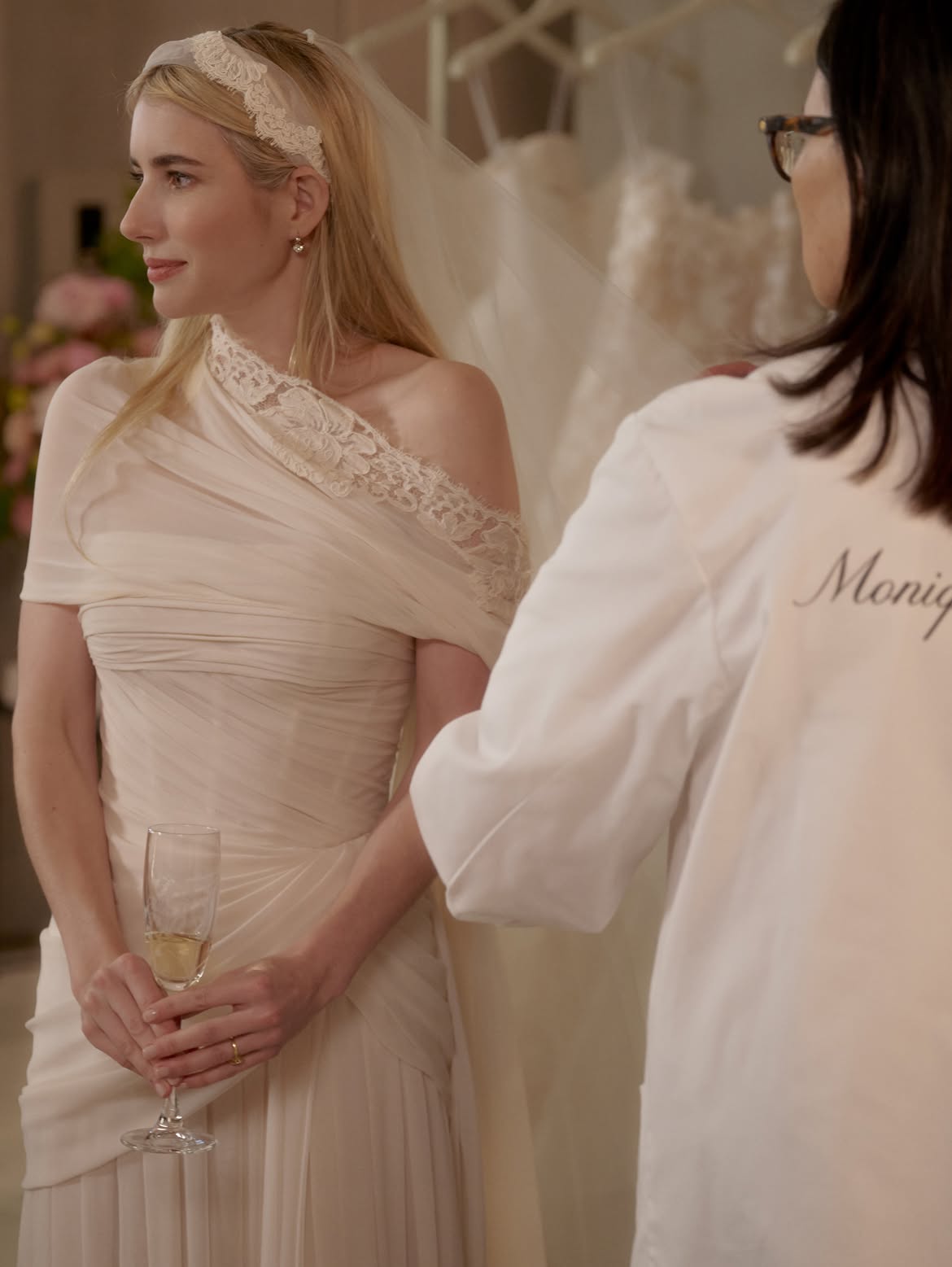 Emma Roberts zeigt neue Fotos von ihrer Hochzeit