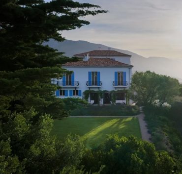 Lavendel, Iris und 800 Jahre alte Olivenb&auml;ume: Chanel zeigt die restaurierte Residenz von Coco Chanel