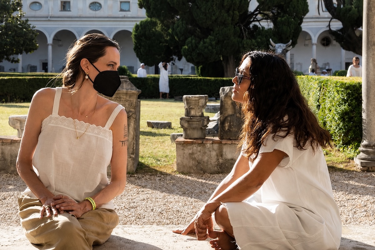 «Without Blood»: Wir werfen einen Blick auf den Trailer zu Angelina Jolies neuem Film