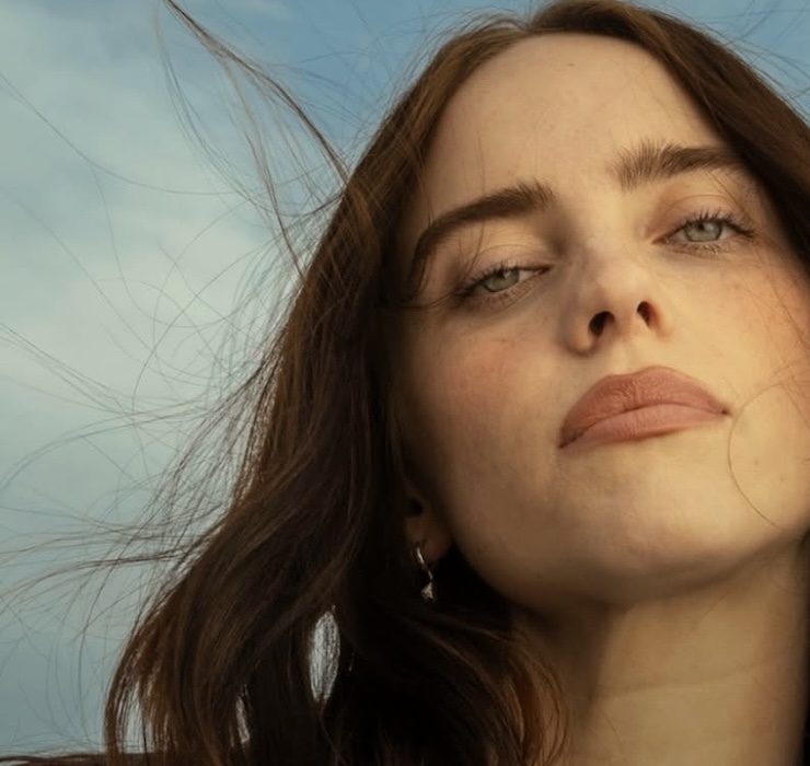 Billie Eilish deb&uuml;tiert auf der gro&szlig;en Leinwand: Erste Bilder vom Filmset ver&ouml;ffentlicht