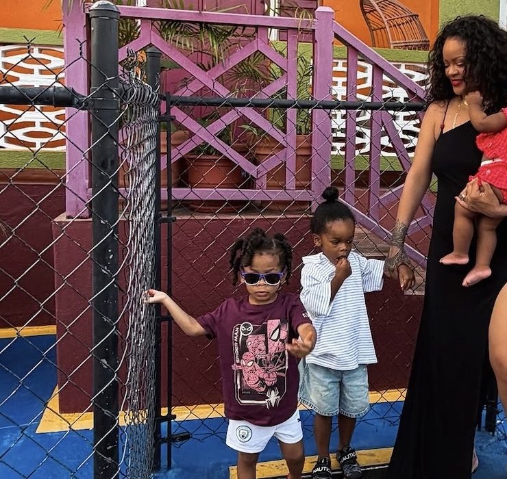Rihanna begeistert mit seltenen Fotos mit ihren drei Kindern