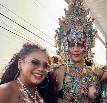 Rihanna begeisterte mit einem spektakulären Look beim Karneval auf Barbados