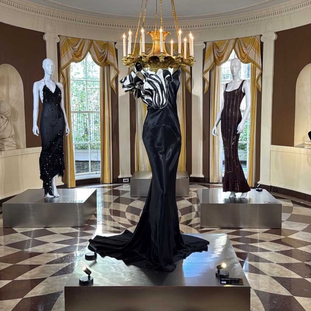 Zahl des Tages: Naomi Campbells Alexander-McQueen-Look für 1,3 Millionen Dollar versteigert