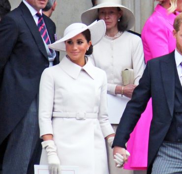 Charles III verbietet, Harry und Meghan als Mitglieder des Königshauses zu bezeichnen