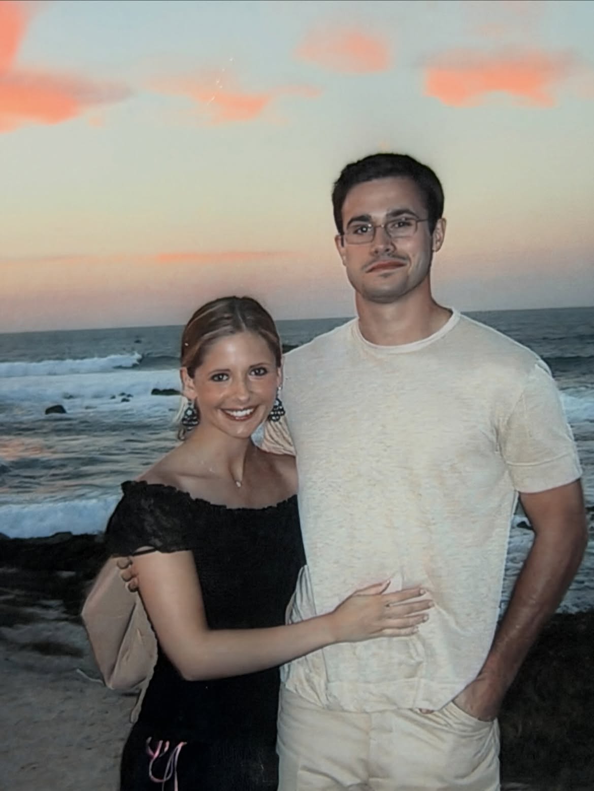 Sarah Michelle Gellar teilt alte Fotos mit ihrem Ehemann