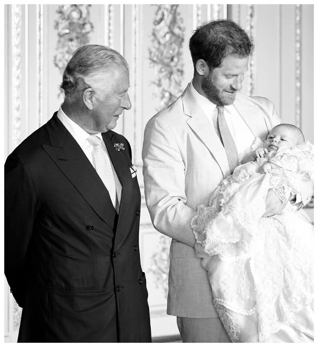 Charles III verbietet, Harry und Meghan als Mitglieder des Königshauses zu bezeichnen
