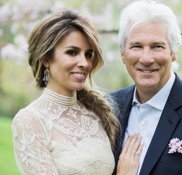 Tanzen und Partyhüte: Richard Gere feierte seinen 77. Geburtstag
