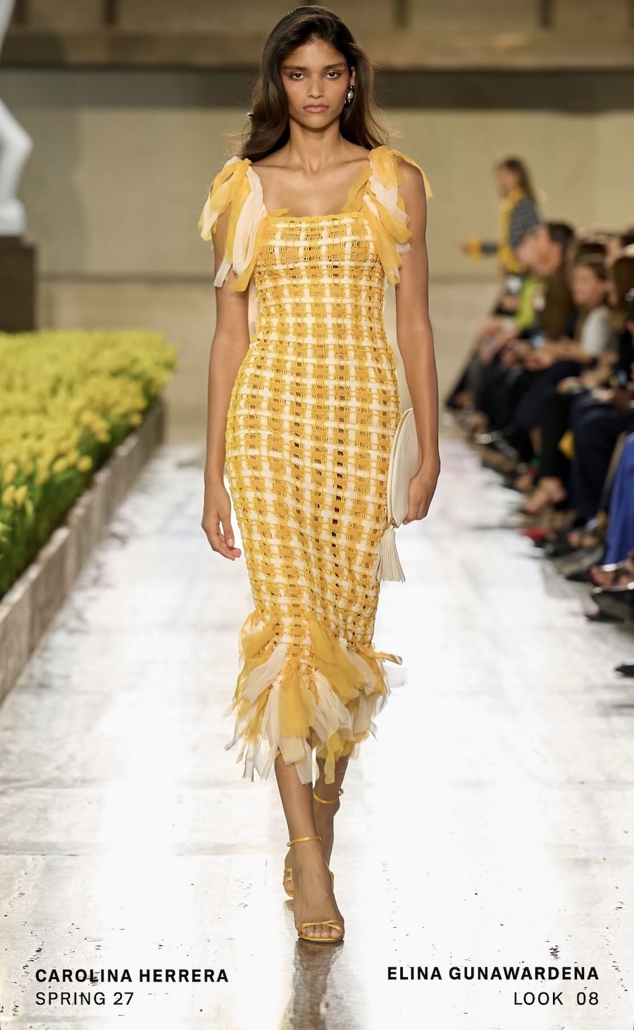 Zwischen 20.000 Tulpen: Carolina Herrera präsentiert Jubiläumskollektion in New York