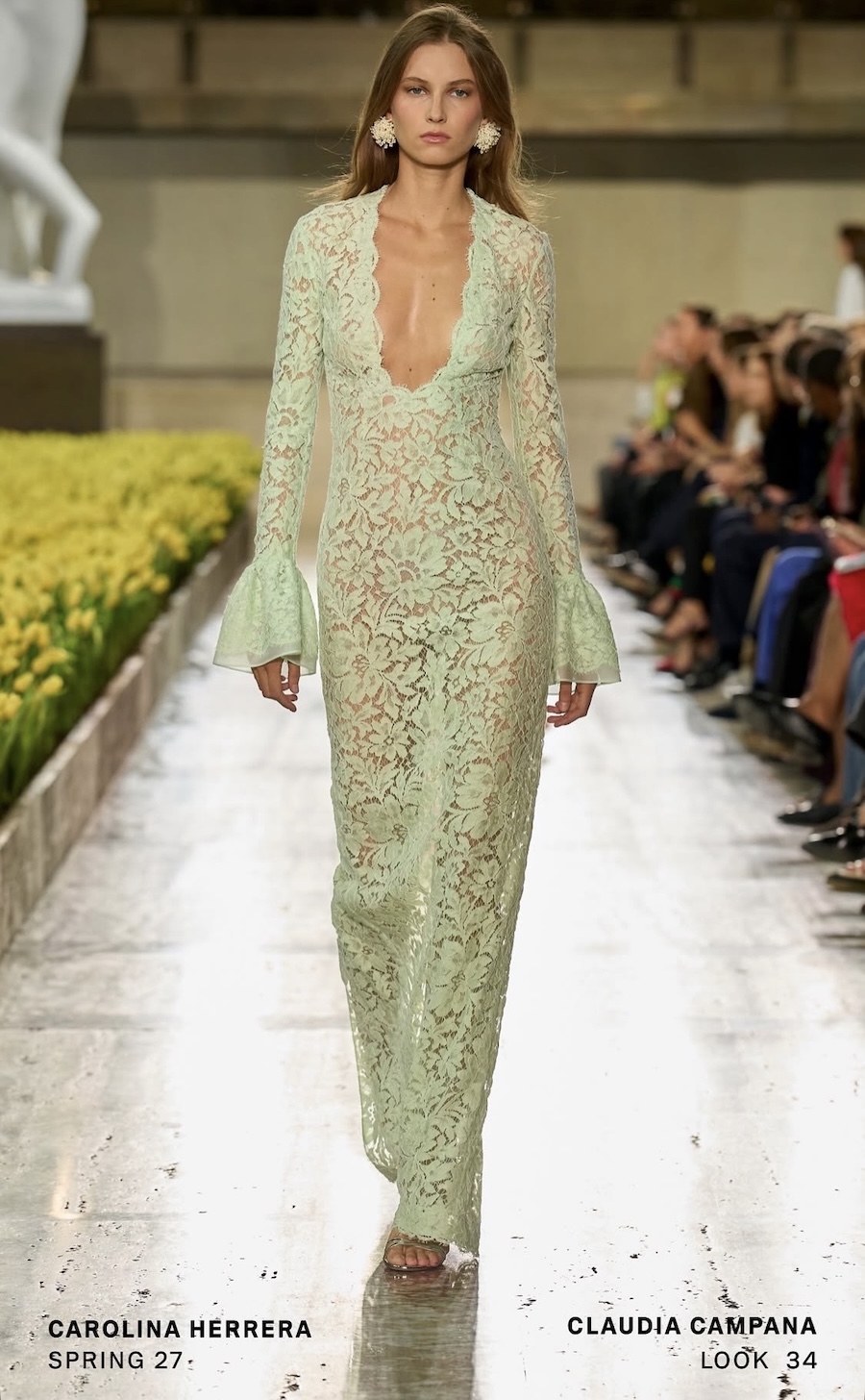 Zwischen 20.000 Tulpen: Carolina Herrera präsentiert Jubiläumskollektion in New York