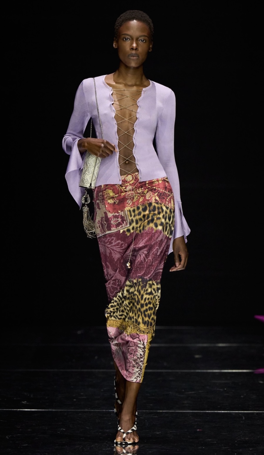 Leopardenmuster, Strass und Federn: Roberto Cavalli zeigt, was wir in der nächsten Saison tragen werden