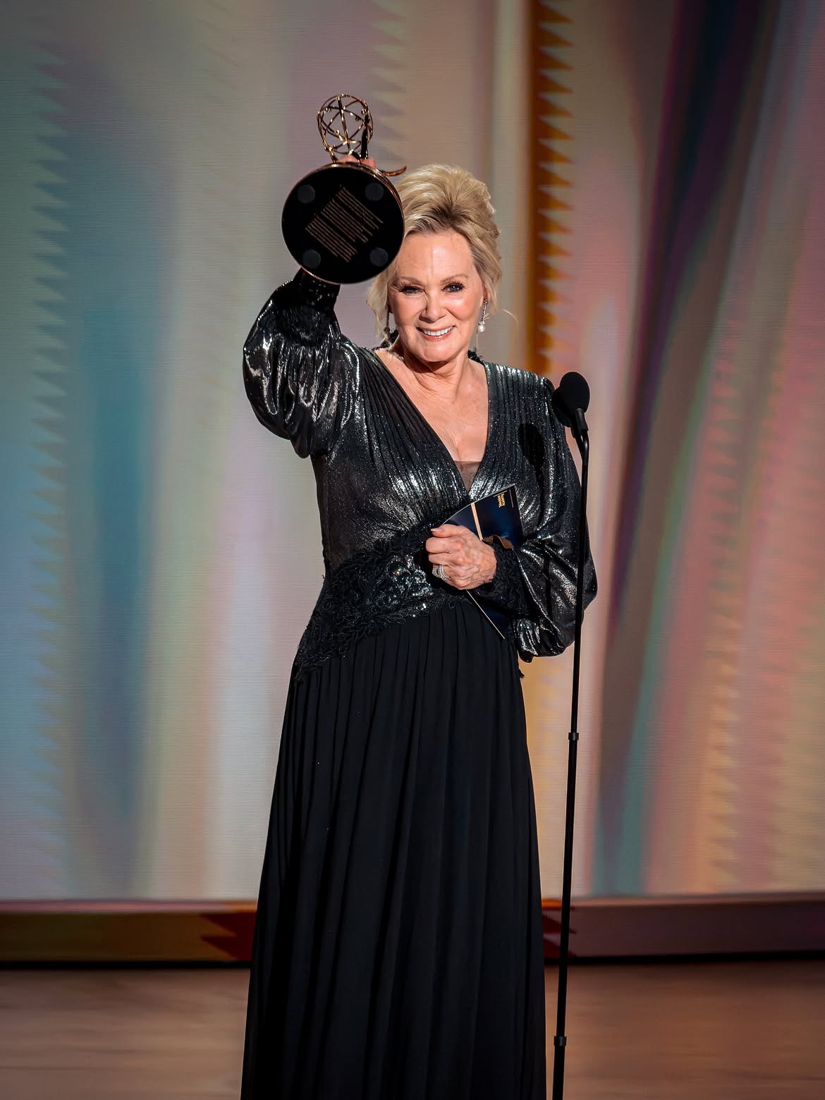 «Emmy Awards» — 2026: Gewinner und die interessantesten Looks der Stars