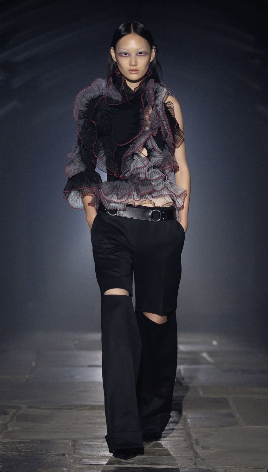 Engel und Gothic-Motive: McQueen zeigt die dunkle Seite der Mode