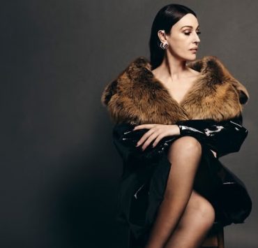 Monica Bellucci über das Älterwerden, Schönheit und ihre Töchter — für Harper’s Bazaar
