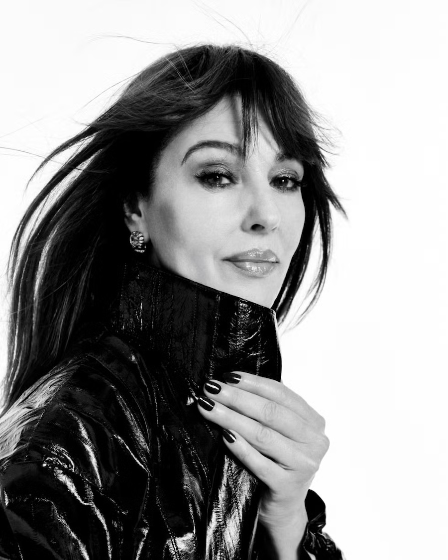 Monica Bellucci über das Älterwerden, Schönheit und ihre Töchter — für Harper’s Bazaar