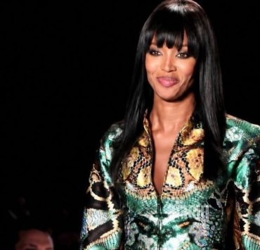 Zahl des Tages: Naomi Campbells Alexander-McQueen-Look für 1,3 Millionen Dollar versteigert