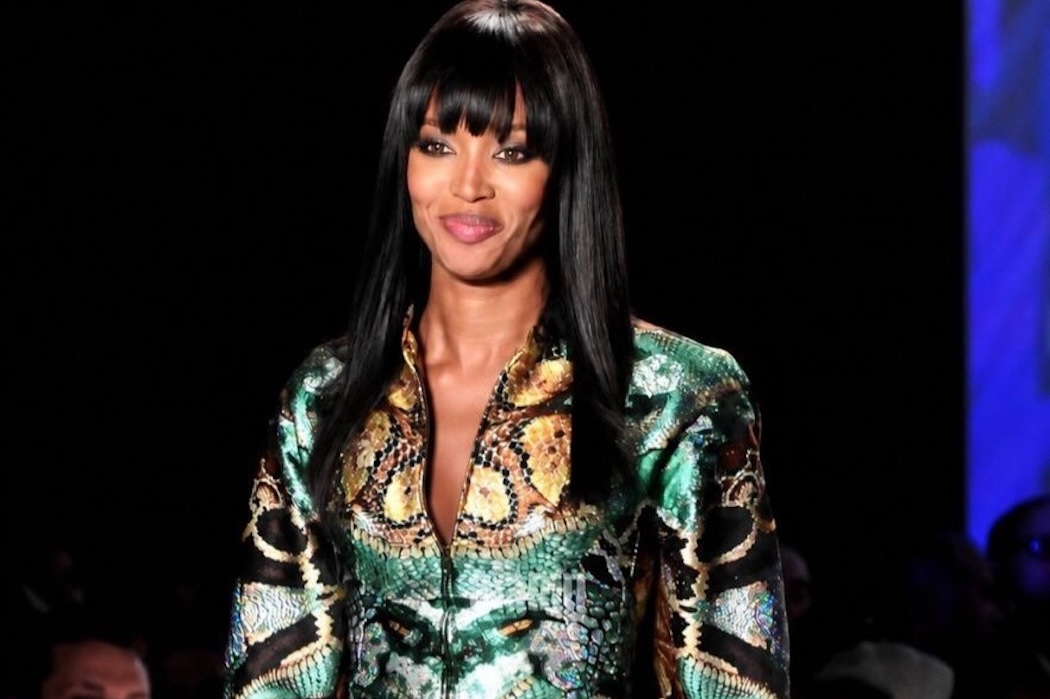 Zahl des Tages: Naomi Campbells Alexander-McQueen-Look für 1,3 Millionen Dollar versteigert