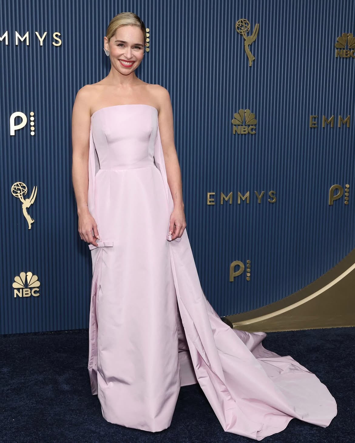 «Emmy Awards» — 2026: Gewinner und die interessantesten Looks der Stars