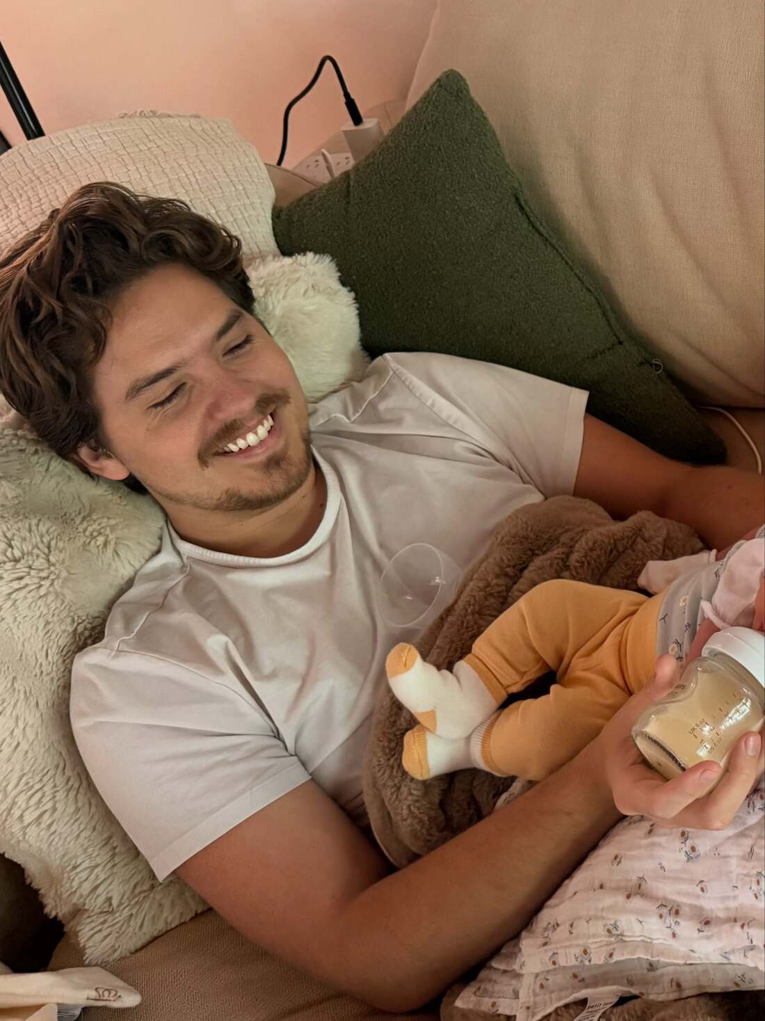Barbara Palvin zeigt ihre Tochter und spricht über die ersten Wochen nach der Geburt