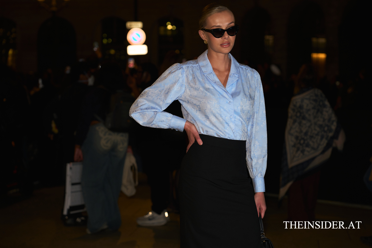 Street Style PFW SS’27: Auffällige Looks der Gäste vor der Tom-Ford-Show