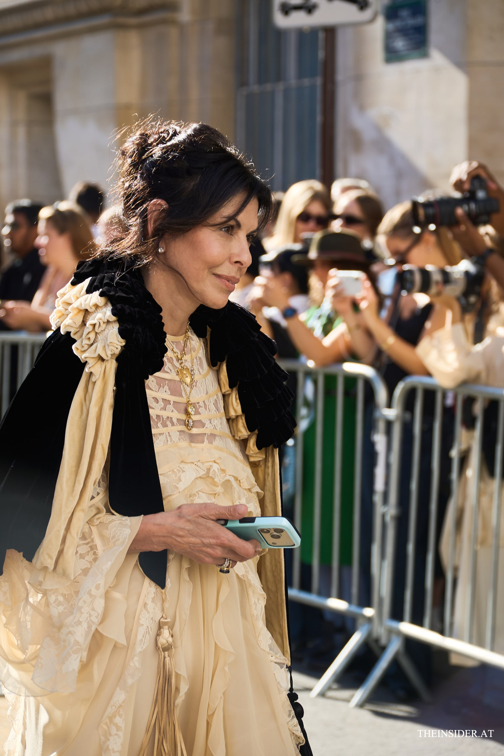 Street Style PFW SS’27: Zurückhaltende Eleganz bei den Gästen der Zimmermann Show