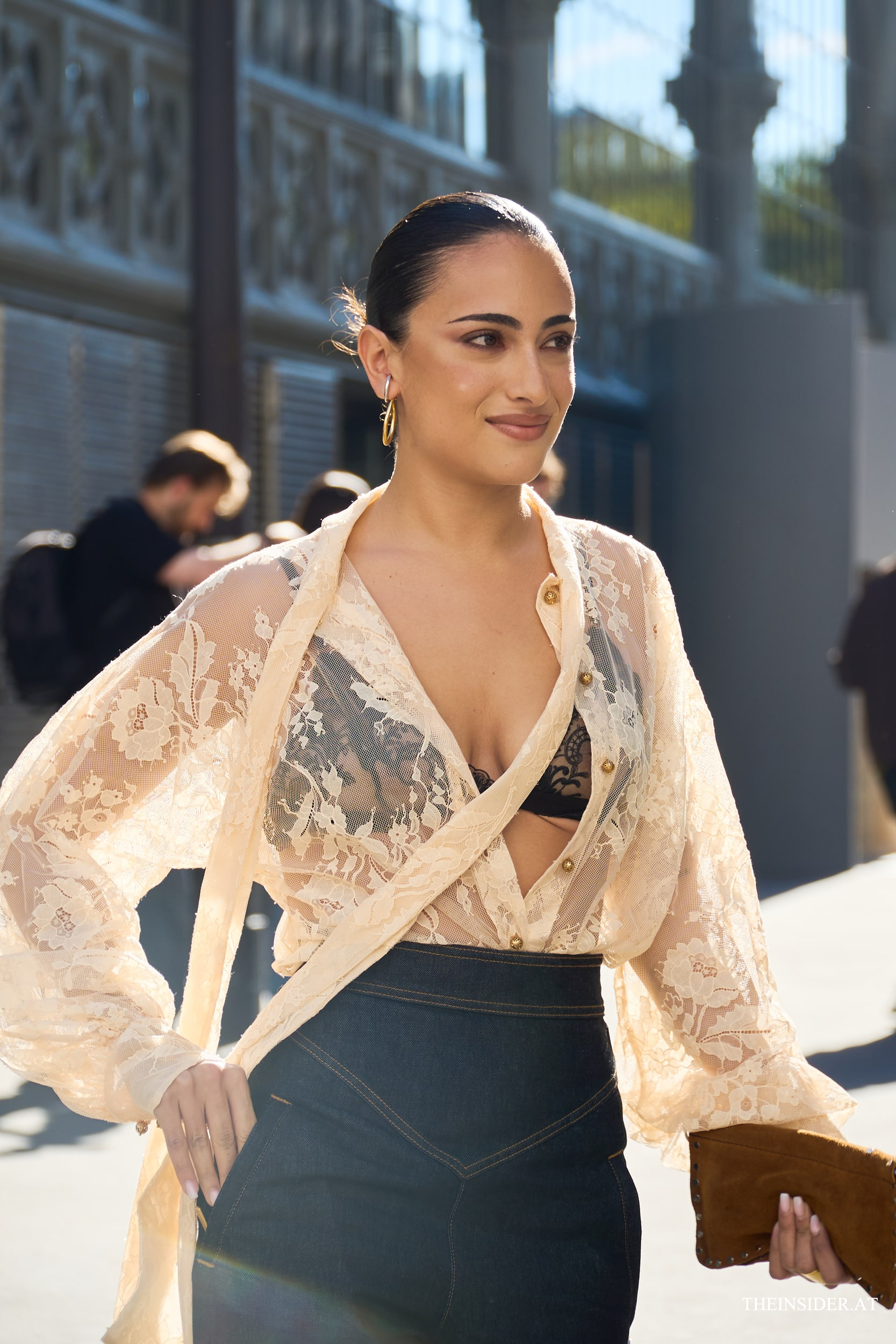 Street Style PFW SS&rsquo;27: Zur&uuml;ckhaltende Eleganz bei den G&auml;sten der Zimmermann Show