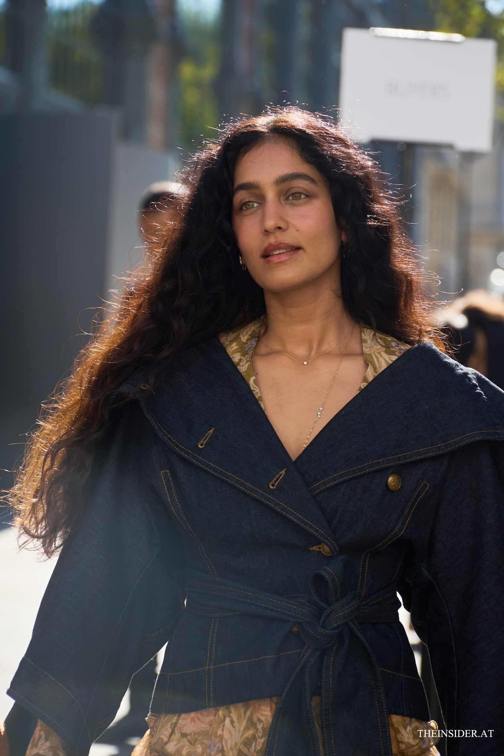 Street Style PFW SS&rsquo;27: Zur&uuml;ckhaltende Eleganz bei den G&auml;sten der Zimmermann Show