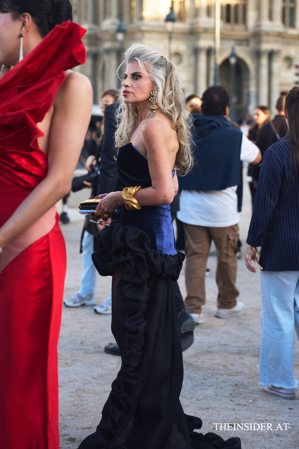 Street Style PFW SS’27: Die auffälligsten Looks der Gäste bei Schiaparelli und Balenciaga