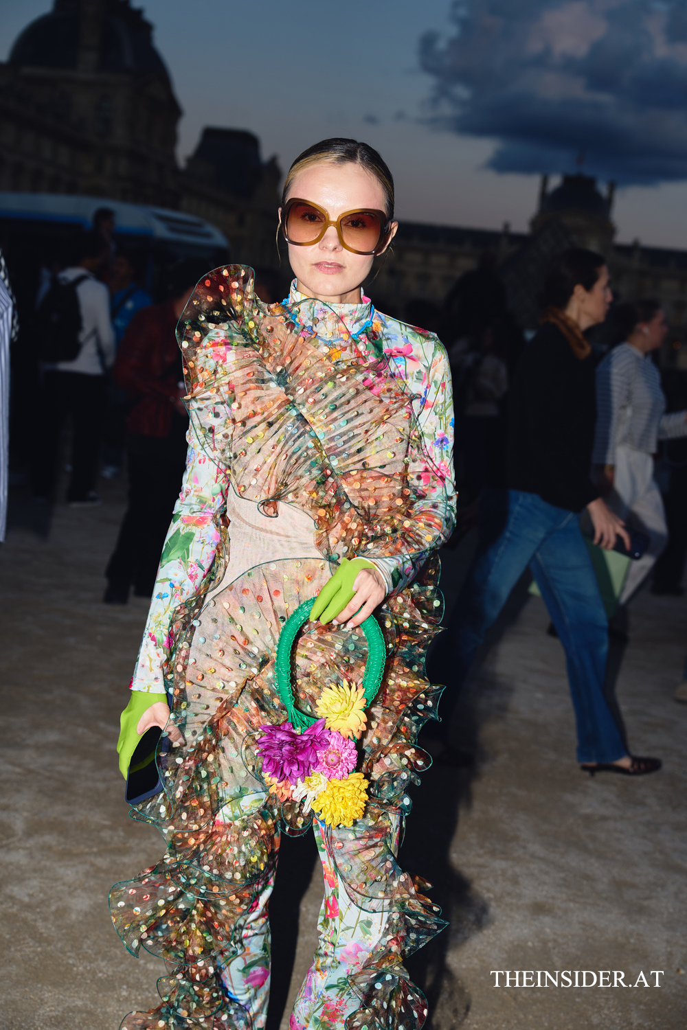 Street Style PFW SS’27: Die auffälligsten Looks der Gäste bei Schiaparelli und Balenciaga