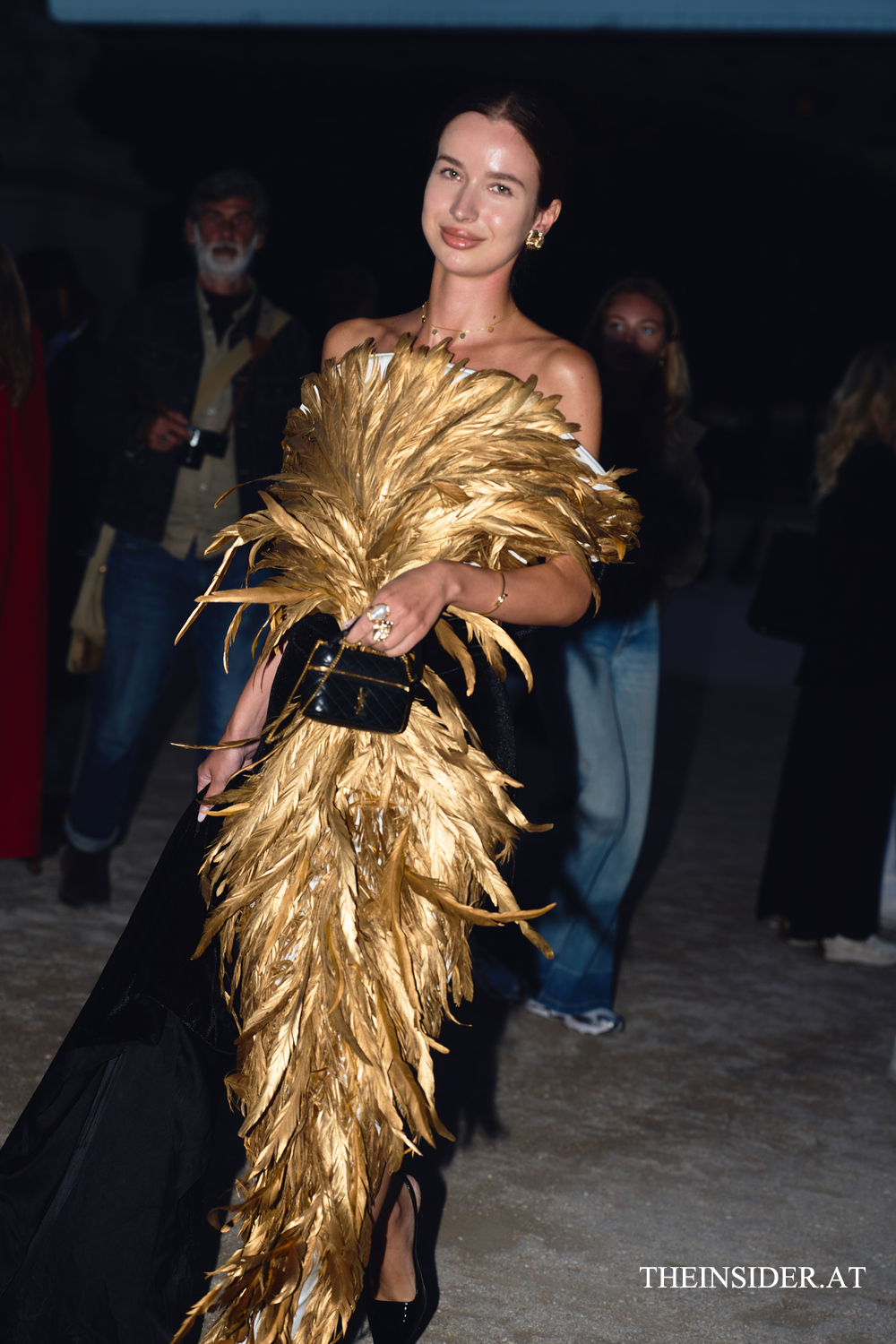 Street Style PFW SS’27: Die auffälligsten Looks der Gäste bei Schiaparelli und Balenciaga