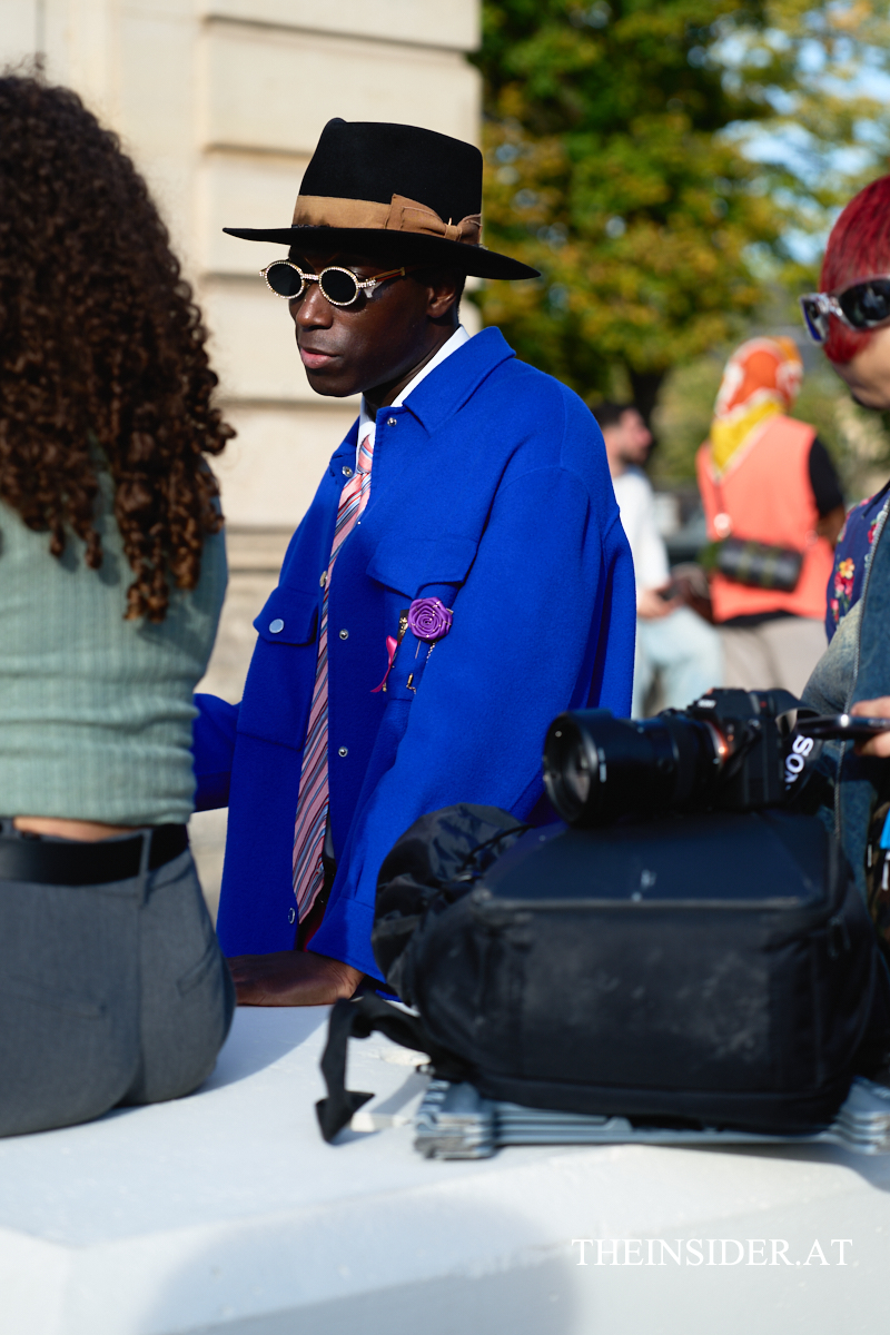Street Style PFW SS&rsquo;27: Herbstliche Looks der G&auml;ste bei Loewe und Givenchy