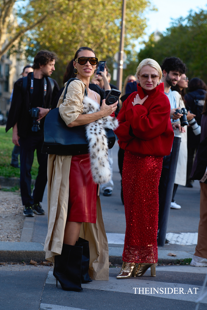 Street Style PFW SS&rsquo;27: Herbstliche Looks der G&auml;ste bei Loewe und Givenchy
