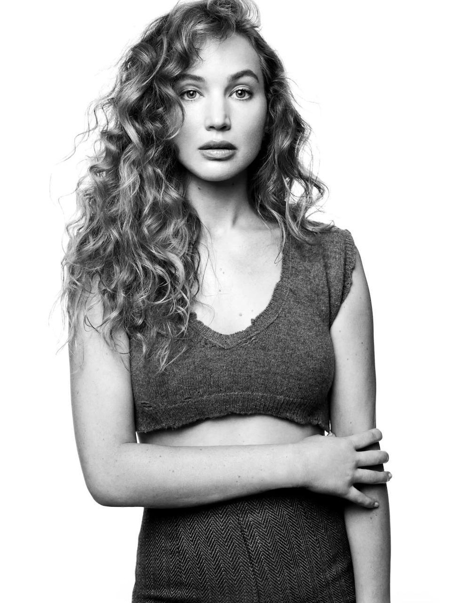 Jennifer Lawrence gründet Haarpflegemarke und spricht offen über ihre Brust-OP