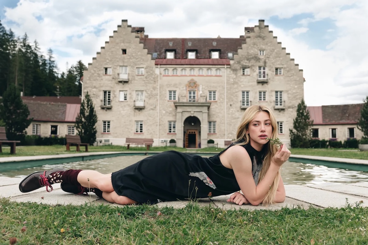 Lili Reinhart über Liebe, Krankheit und das Leben nach «Riverdale» — für Glamour
