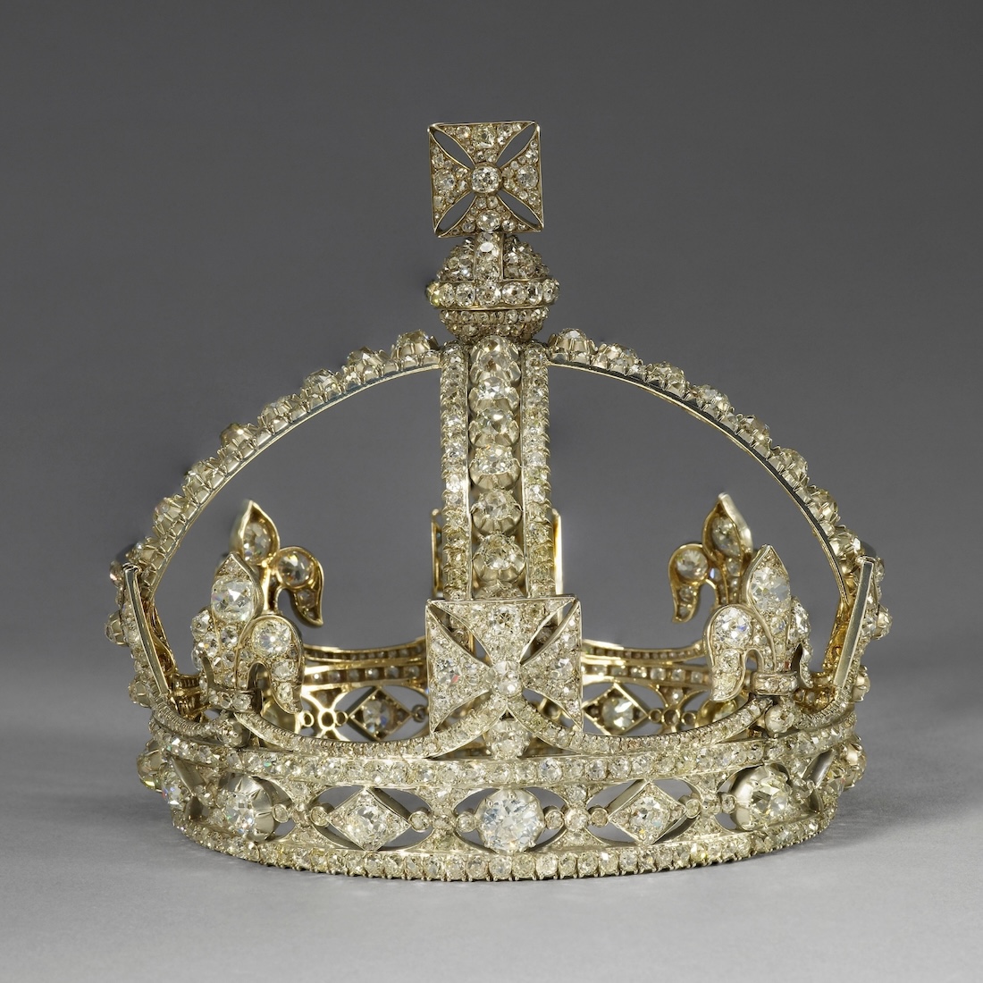 K&ouml;niglicher Schmuck mit Geschichte: Im Buckingham-Palast er&ouml;ffnet eine einzigartige Ausstellung