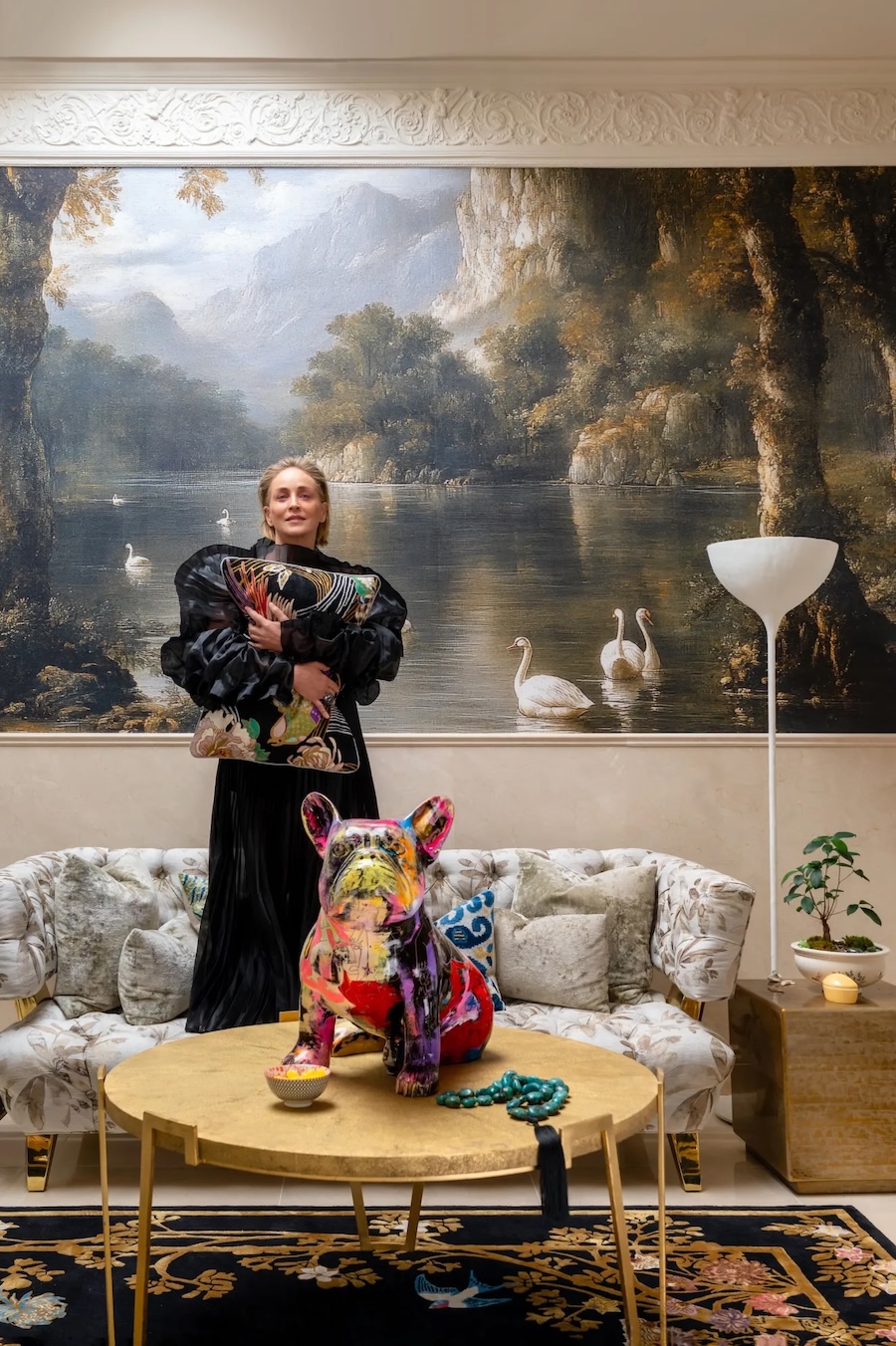Wie ein Kunstwerk: Sharon Stone zeigt ihr farbenfrohes Zuhause in Beverly Hills