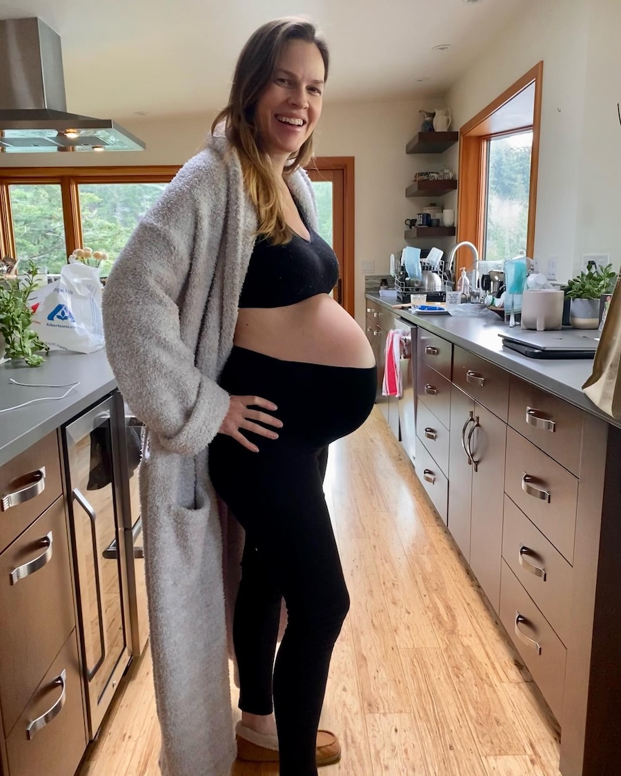 Hilary Swank wird zum dritten Mal Mutter: Kreatives Video